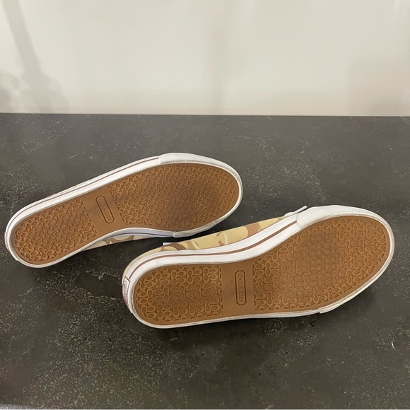 Coach Lace Up Sneakers, 7 1/2, EUC - Picture 5 of 8